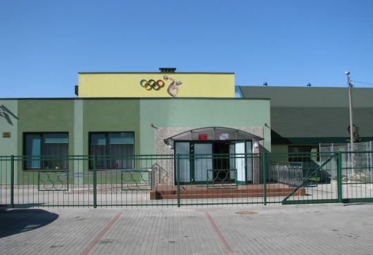 05